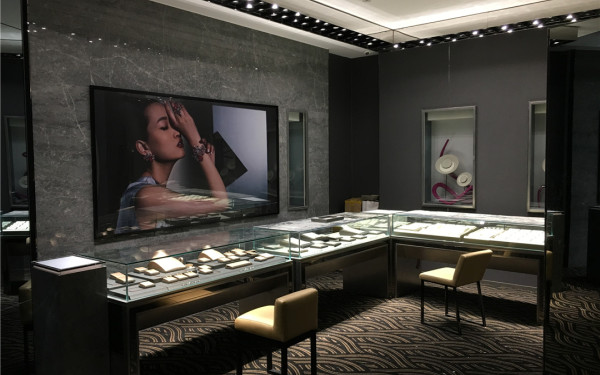 上海珠宝展柜会所设计案例