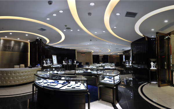 珠宝柜台的设计可直接影响珠宝专卖店的形象