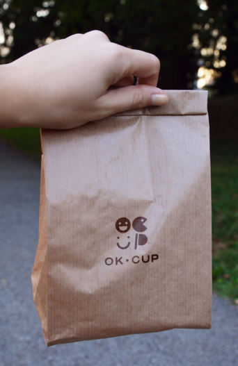 OK，CUP茶饮品牌的logo设计图1