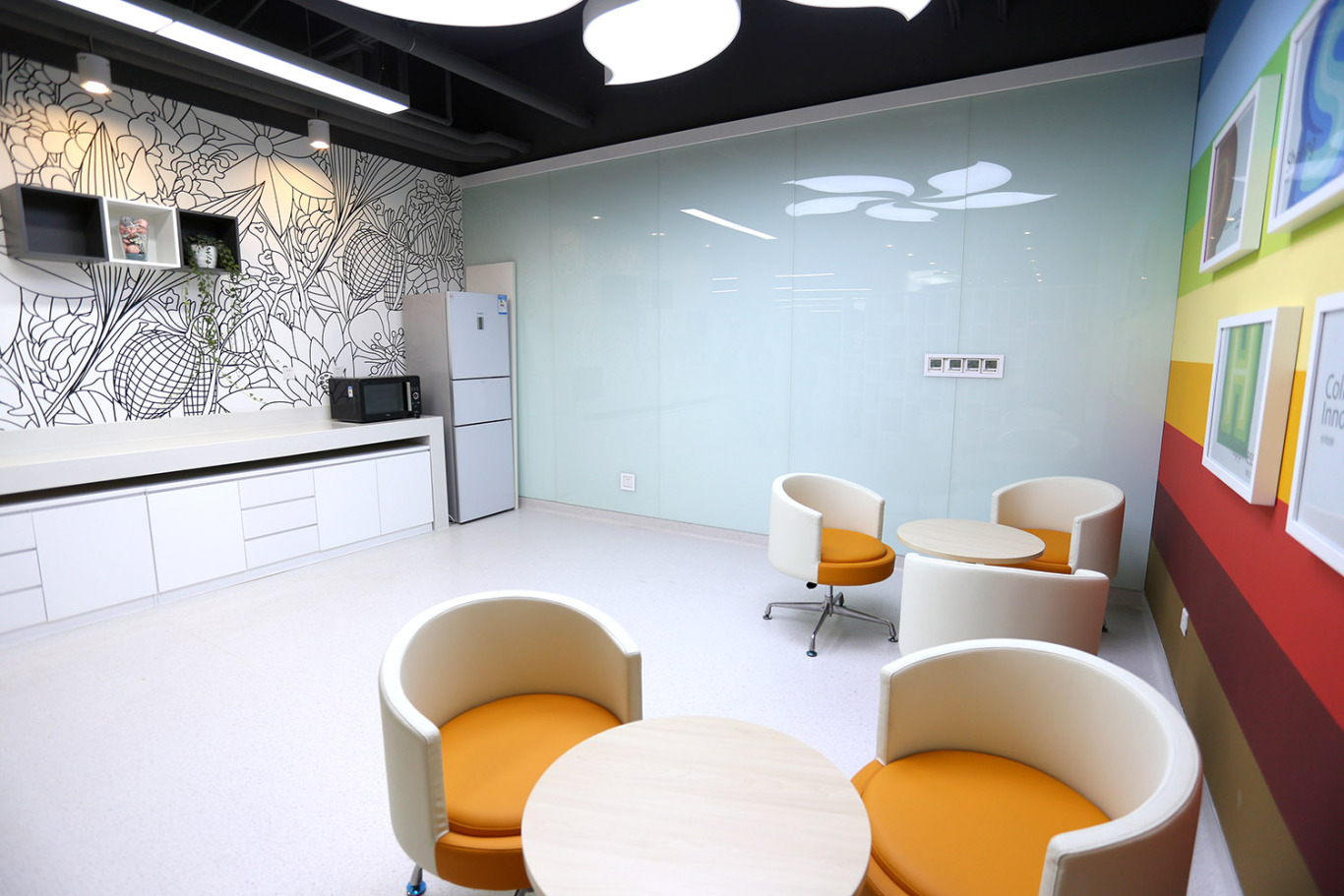 首创置业（北京）高新公司办公室设计图6