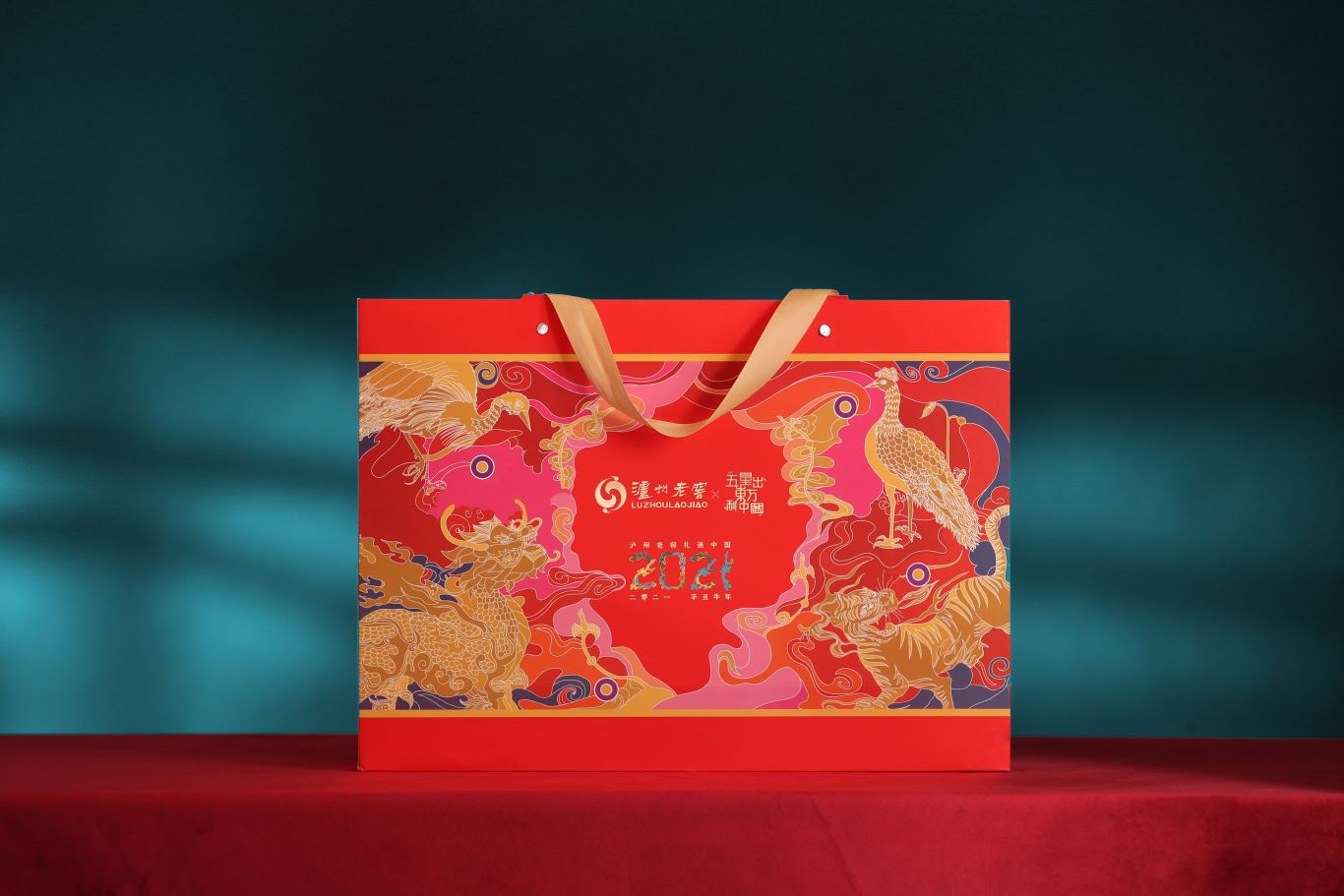 泸州老窖春节礼盒图0